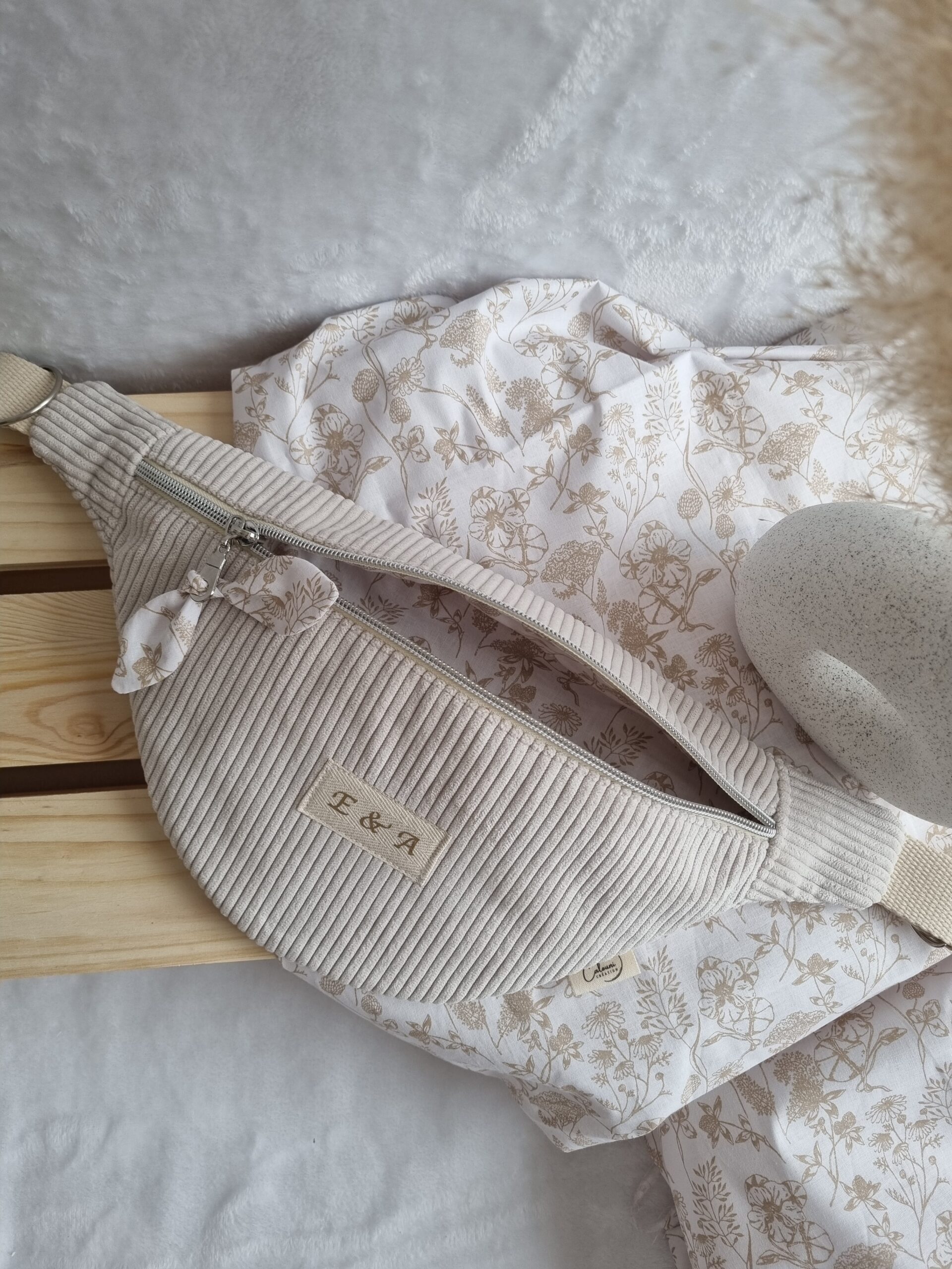 Sac banane en velours côtelé – Image 18