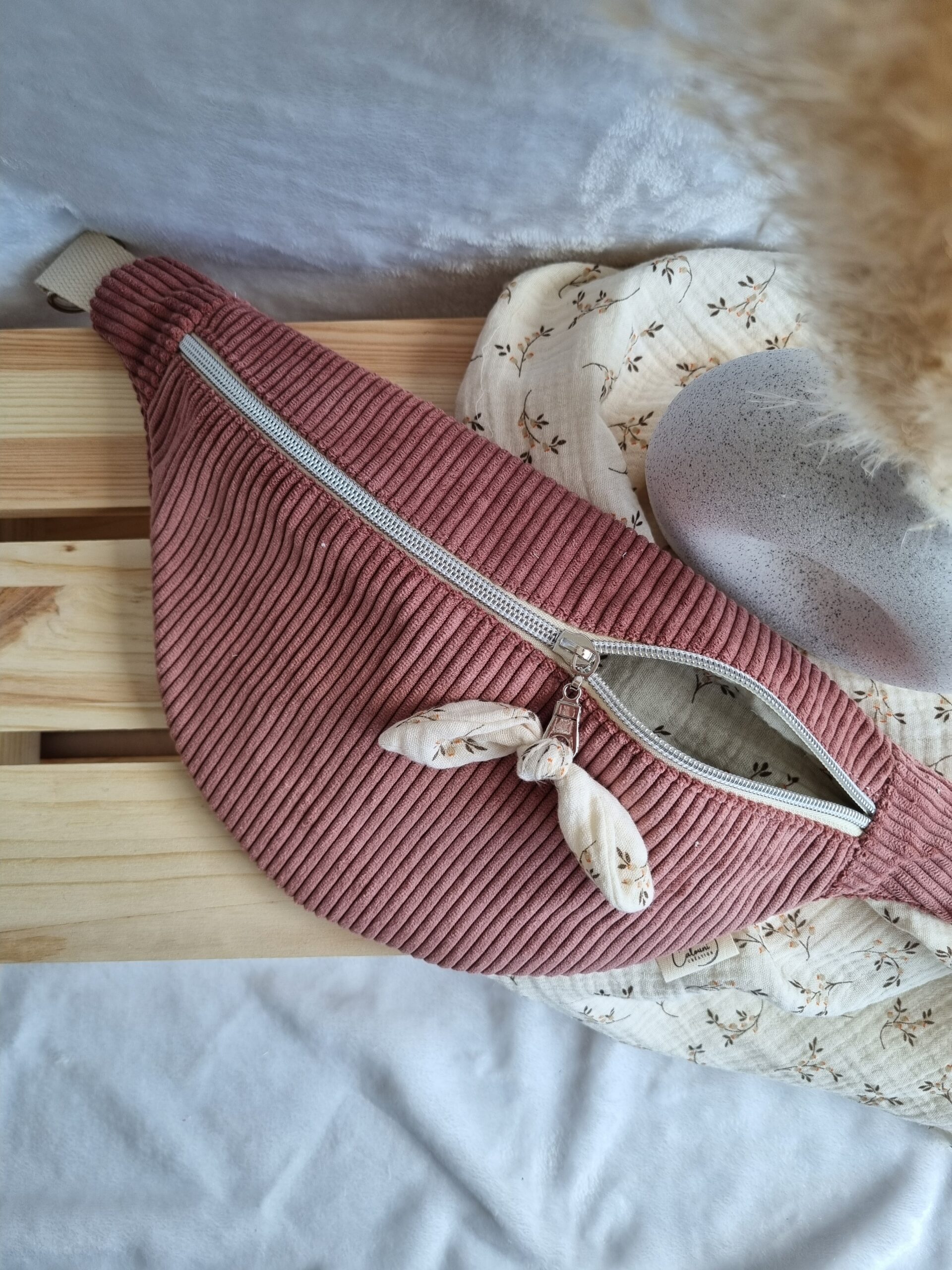 Sac banane en velours côtelé – Image 16